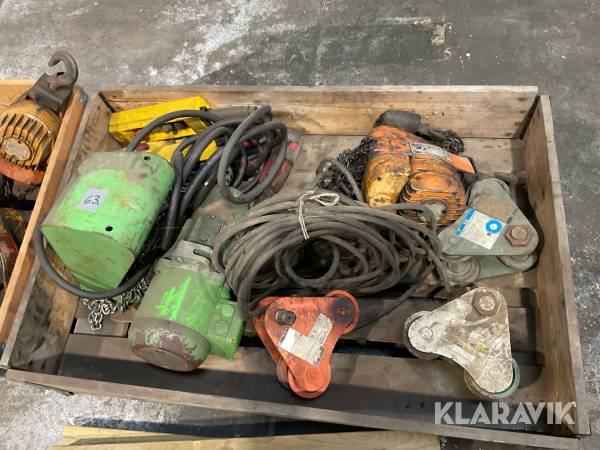 Balktelfer 2st och löpvagnar 3st