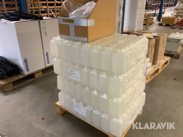 Plastflaskor med lock Mellerud plast 256 st