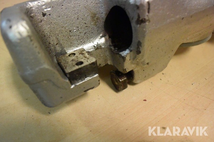 Klaravik Auktioner Klipp & Bockmaskin Bendof DBC 16H el 230 volt