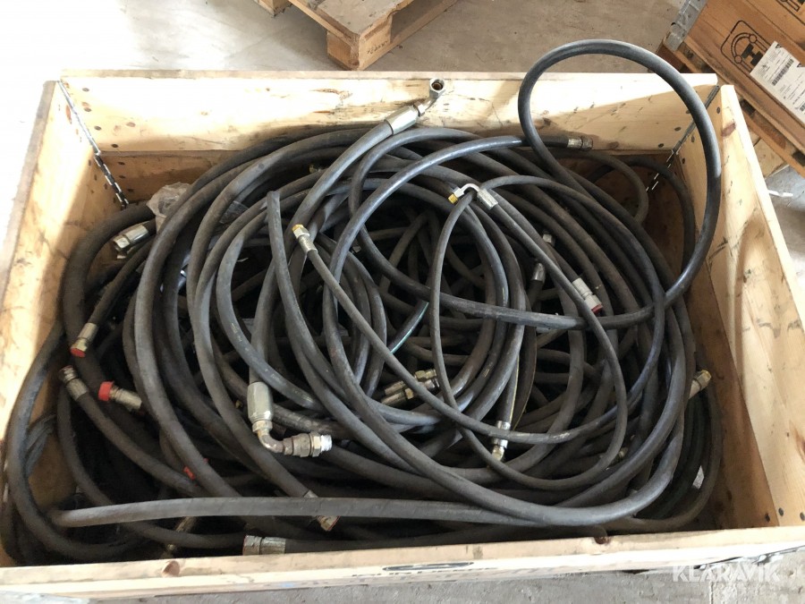 Diverse blandade hydraulslangar till skogsmaskiner