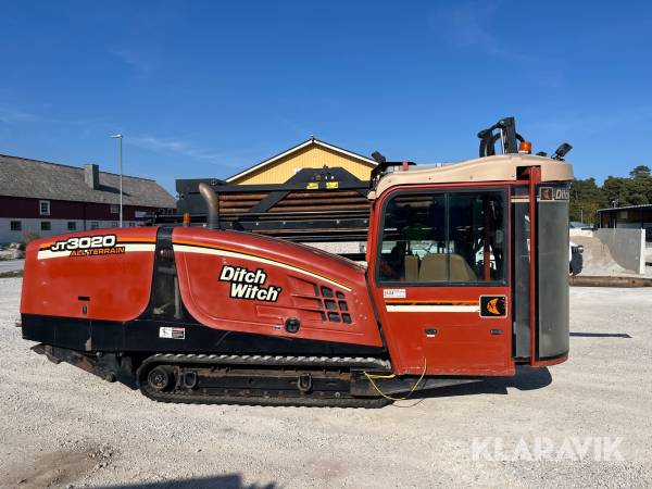 Borrig styrd borrning Ditch Witch JT3020 All Terrain med mycket tillbehör