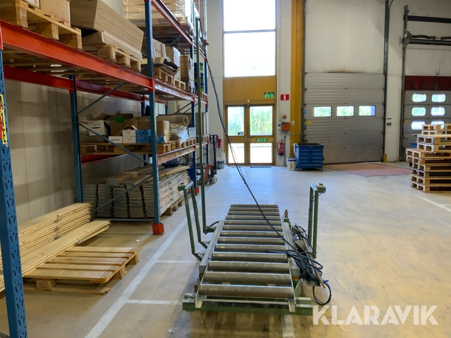 Rullbana med lyftbord