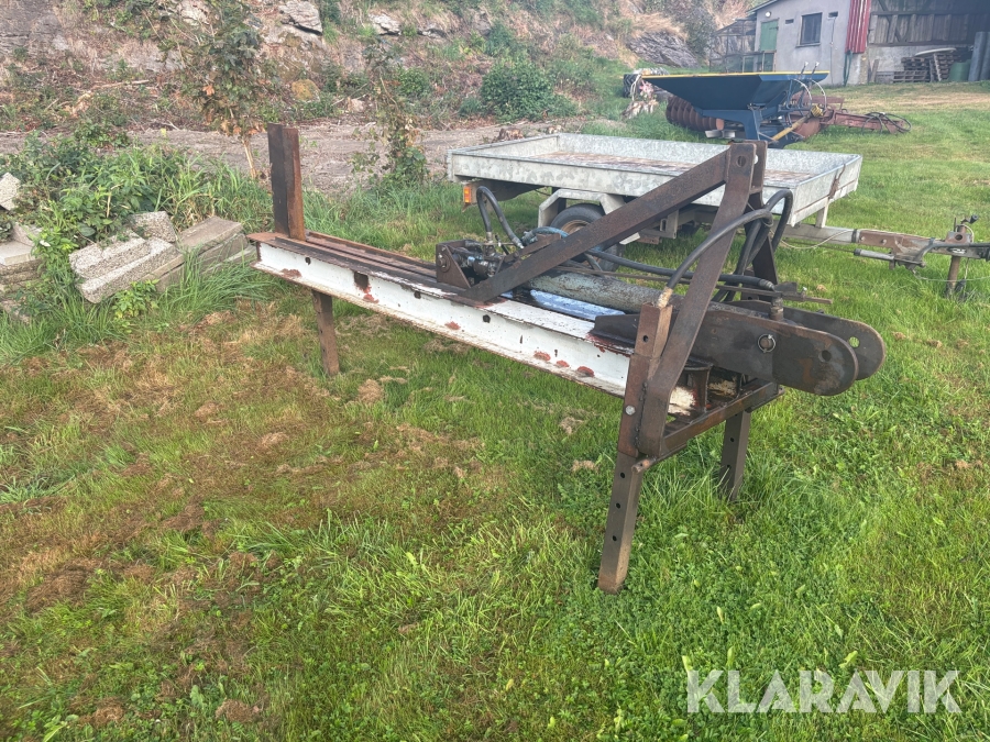 Vedklyv hydrauldriven