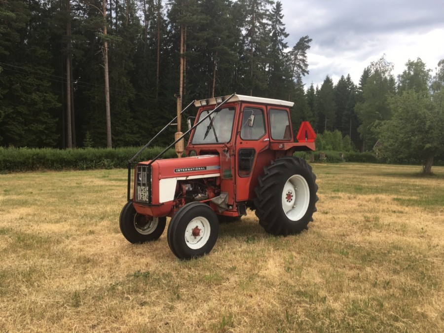 Traktor med Lastare IH 444