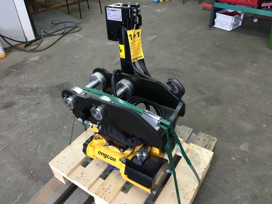 Engcon Rototilt Pris