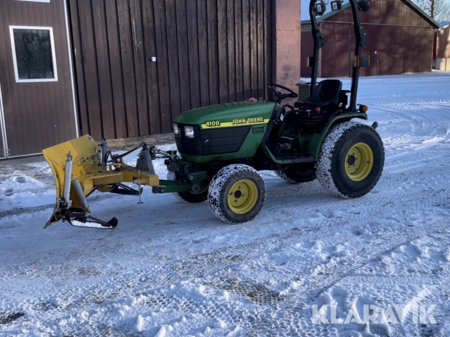 Kompakttraktor John Deere 4100