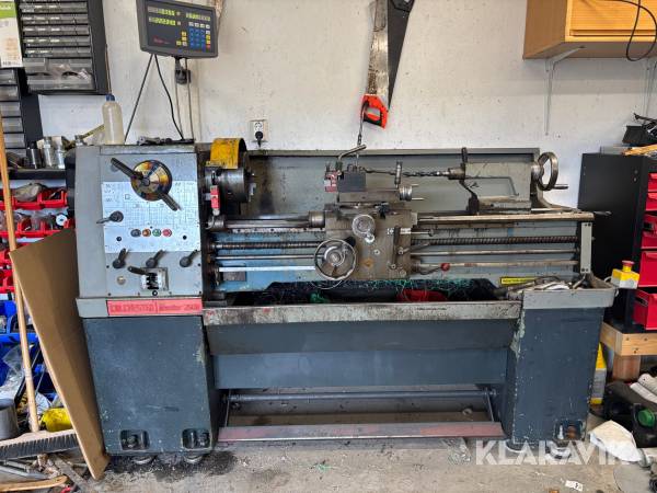 Svarv Colchester Master 2500