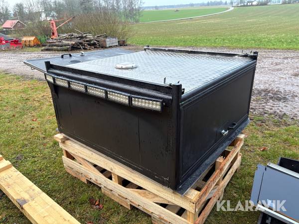 Flakskåp till Amarok