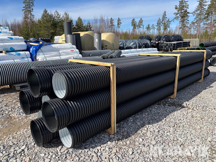 Vägtrummor DN 300 340 x 6000 mm Inkl muff och gummiring 9 st