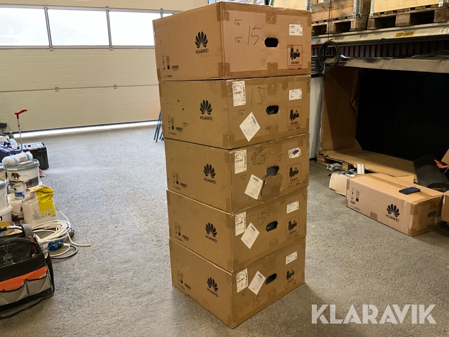 Trefasväxelriktare Huawei med kommunikation Dongle 4G 5 st