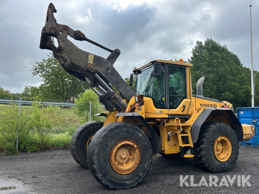 Hjullastare Volvo L120F med pallgafflar