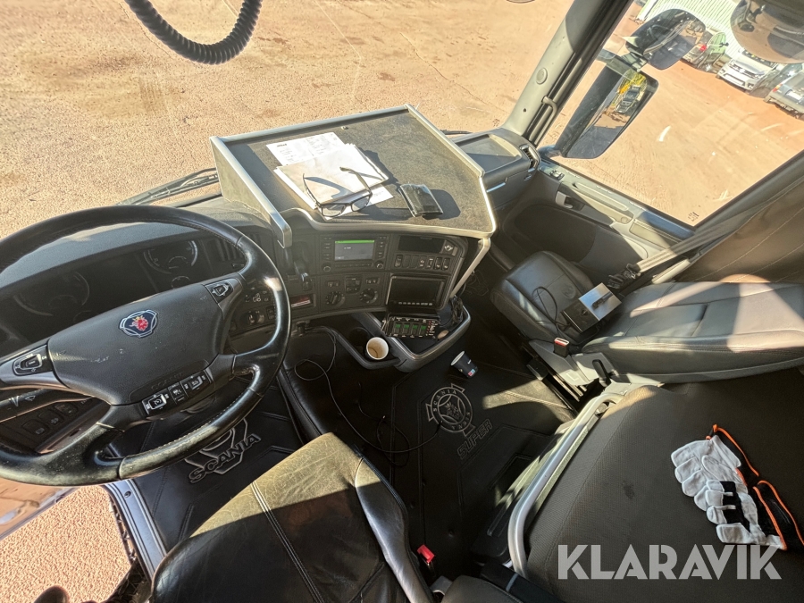 Lastbil Scania R 580 tridem  cameleont