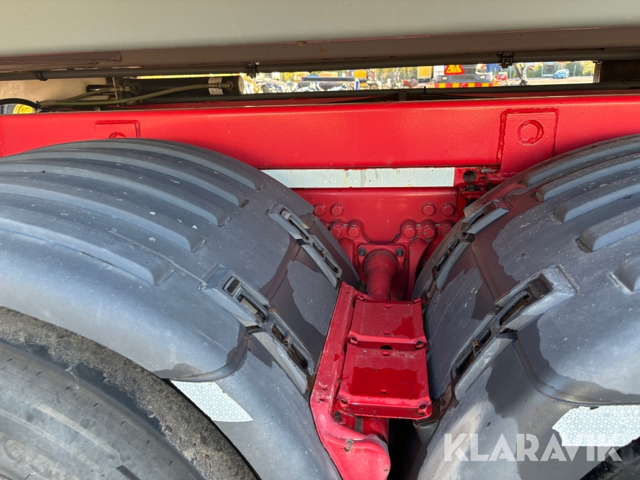 Lastbil Scania R 580 tridem  cameleont