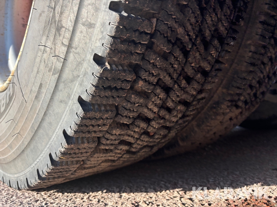 Lastbil Scania R 580 tridem  cameleont