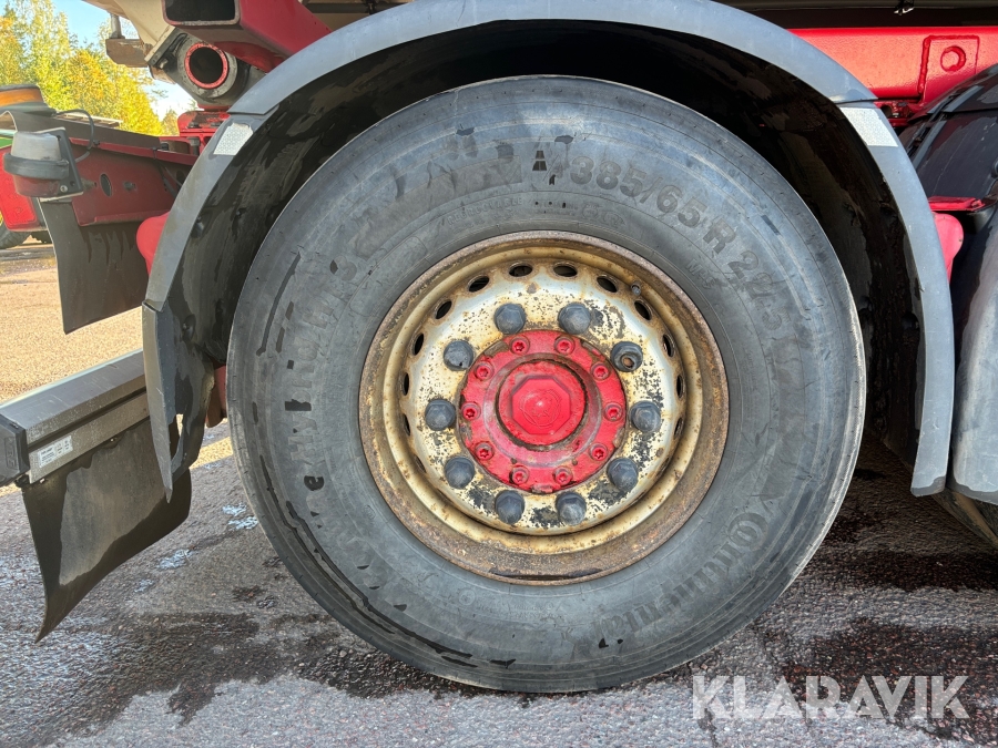 Lastbil Scania R 580 tridem  cameleont