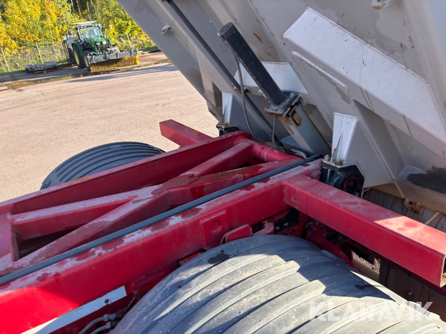 Lastbil Scania R 580 tridem  cameleont