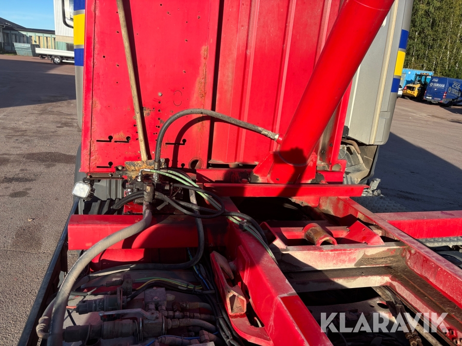 Lastbil Scania R 580 tridem  cameleont