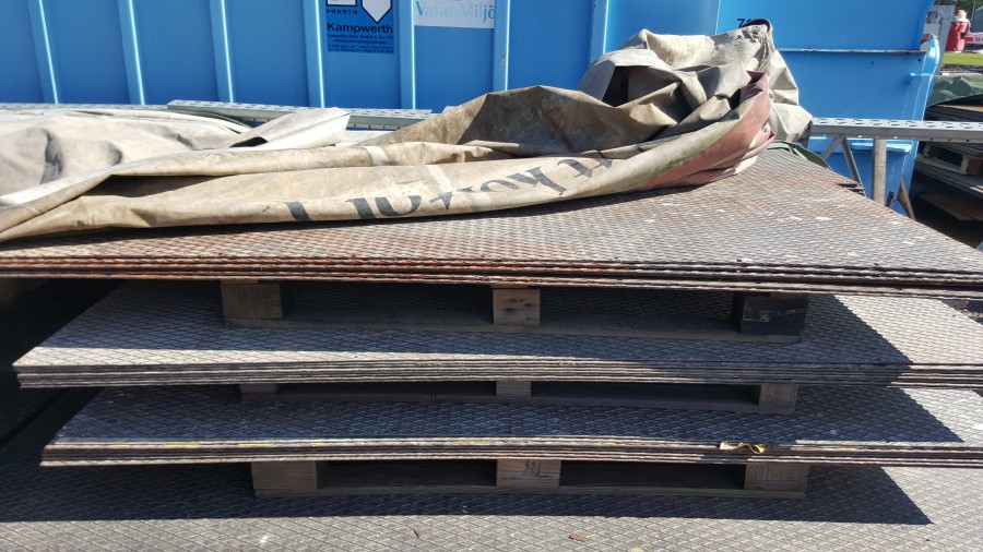 Begagnad Durkplåt i stål