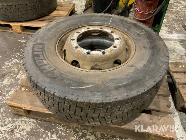 Däck och fälg Michelin 315/80R22.5