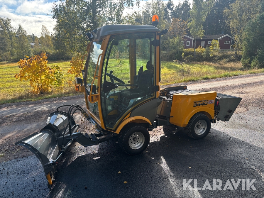 Redskapsbärare Belos Trans Pro 3440 med redskap