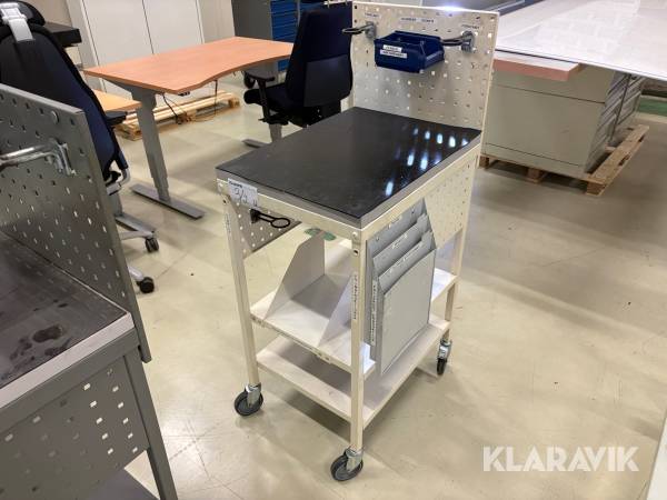 Rullvagn med verktygstavla