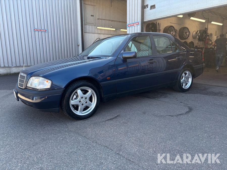 Mercedes-Benz C 220 classic