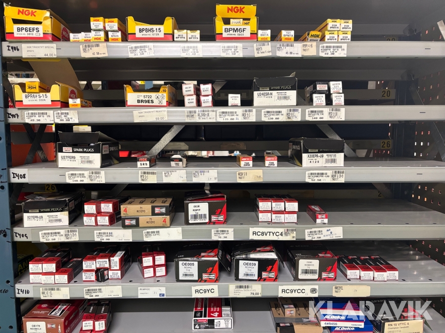 Stort parti tändstift NGK Denso Champion och ACDelco