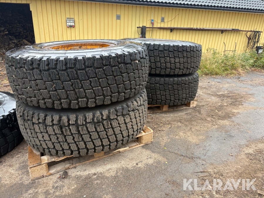 Entreprenaddäck 17.5R25 4st