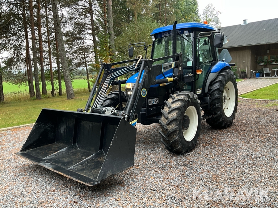 Traktor New Holland TD80D med frontlastare