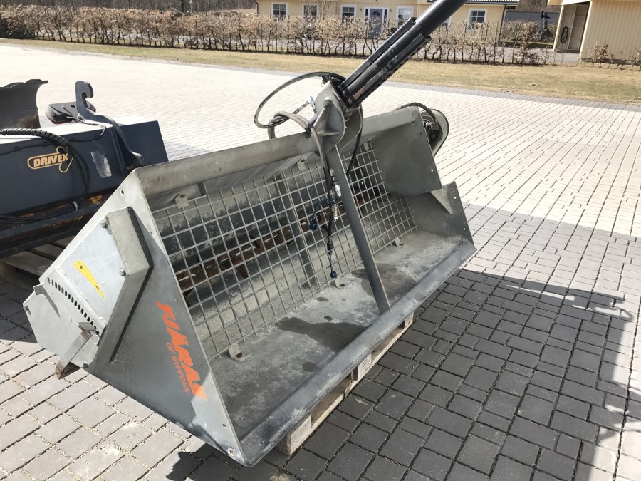 Fjärås självlastande sandspridare
