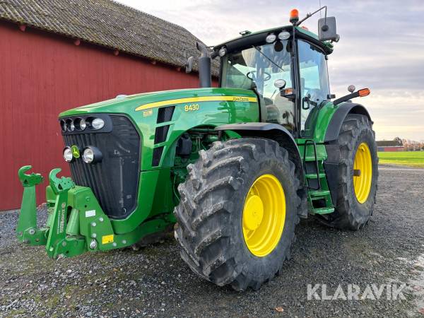 Traktor John Deere 8430