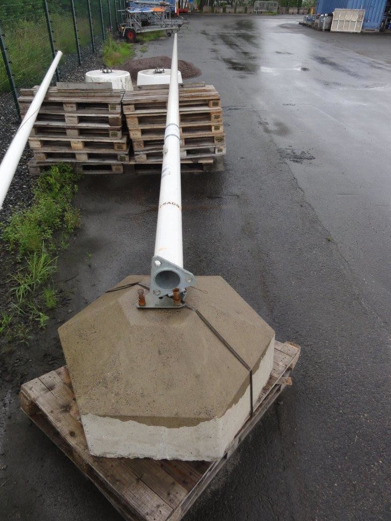 Flaggstång 10m m fundament