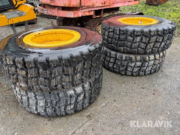 Vinterdäck till väghyvel 17.5 R25 4st