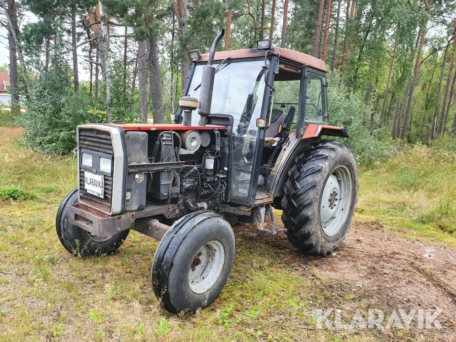 Traktor Massey Ferguson 365