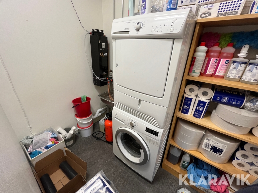 Tvättmaskin och torktumlare. Elektro Helios & Electrolux