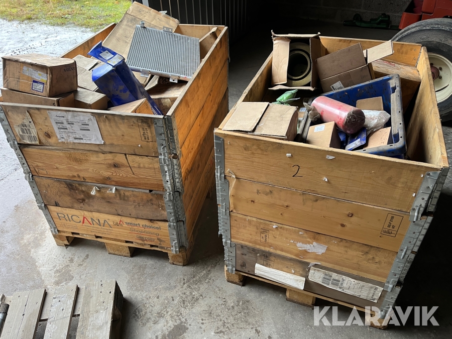 Reservdelar entreprenadmaskiner Volvo & Doosan 2st pallar