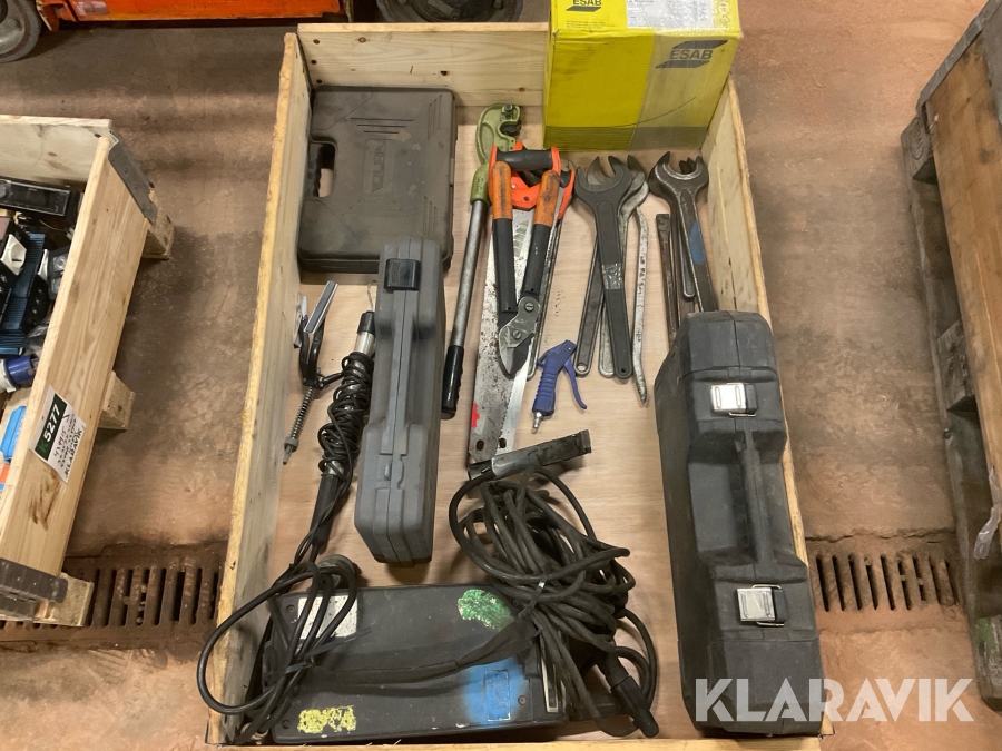 Blandpall med verktyg