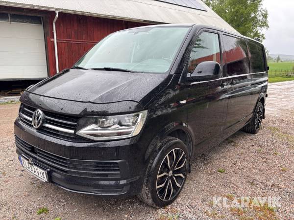 Skåpbil Volkswagen Transporter T32 2.0 TDI 204hk