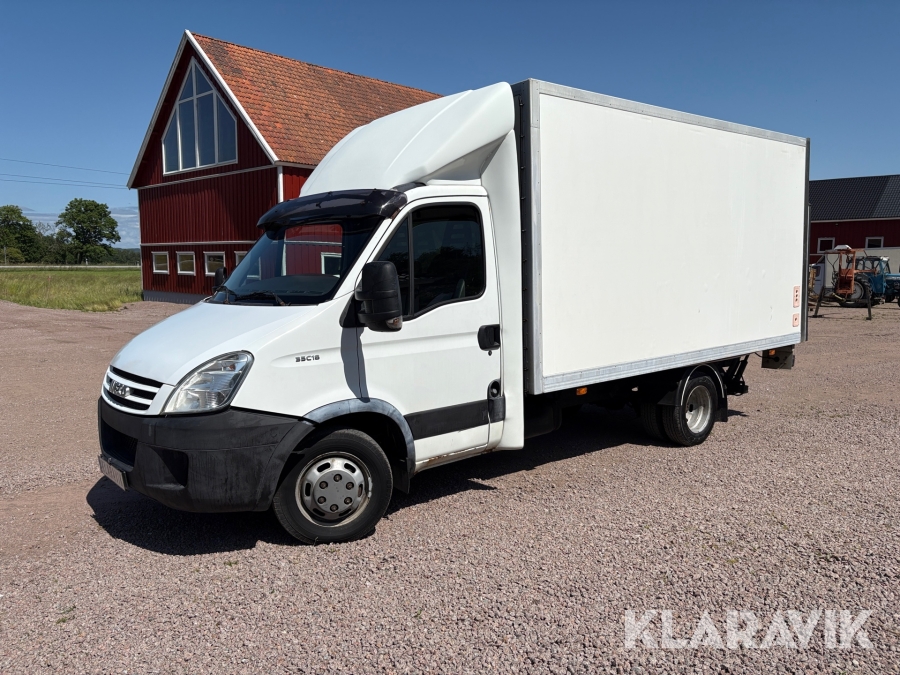 Skåpbil Iveco 35C18