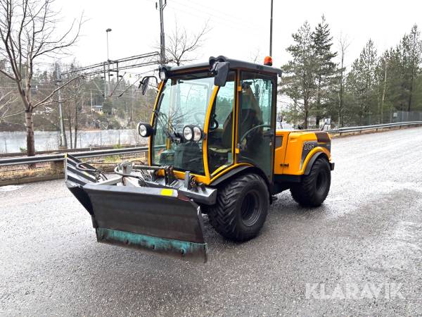 Redskapsbärare Belos Trans Giant med Vikplog Sindre 2,4m