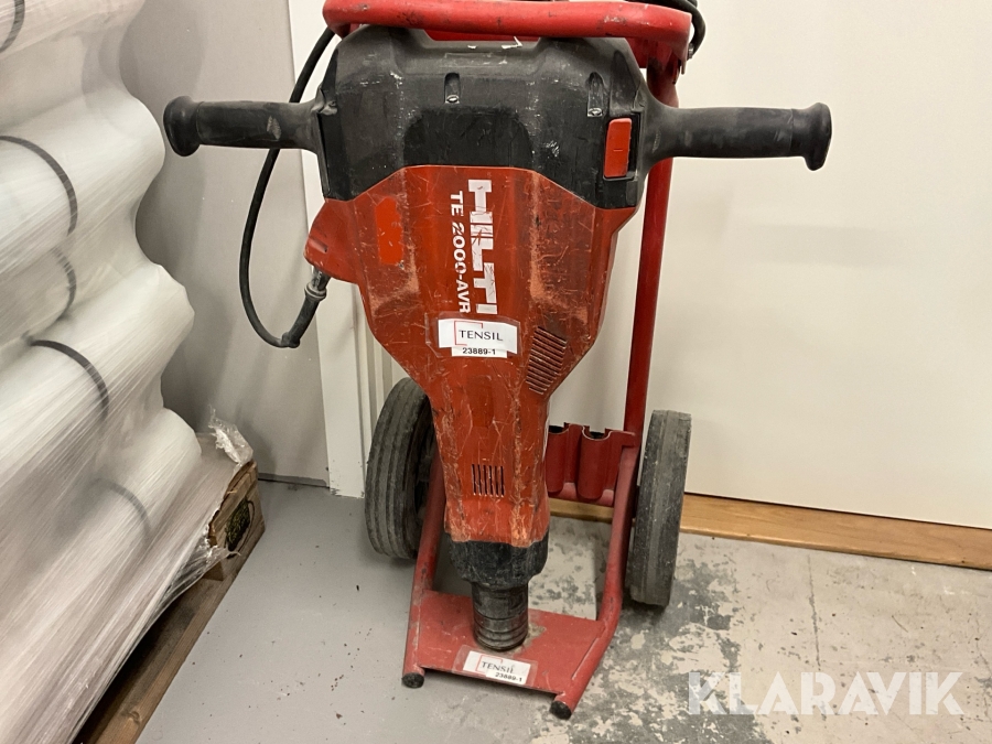 Bilmaskin Hilti TE 2000 - AVR med vagn och mejslar