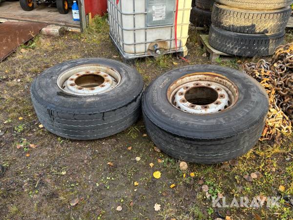 Däck Michelin 385/65R22,5 2 st