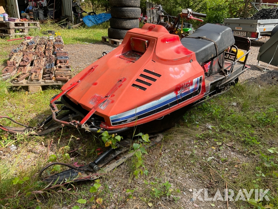 Snöskoter Valmet Lynx 650