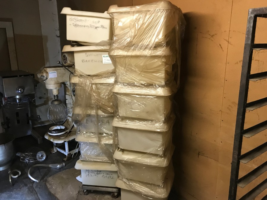 Plastbyttor med vagnar