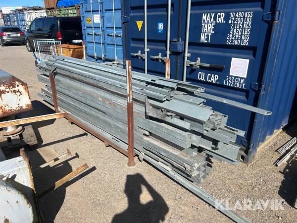 Häck med stålreglar blandat parti