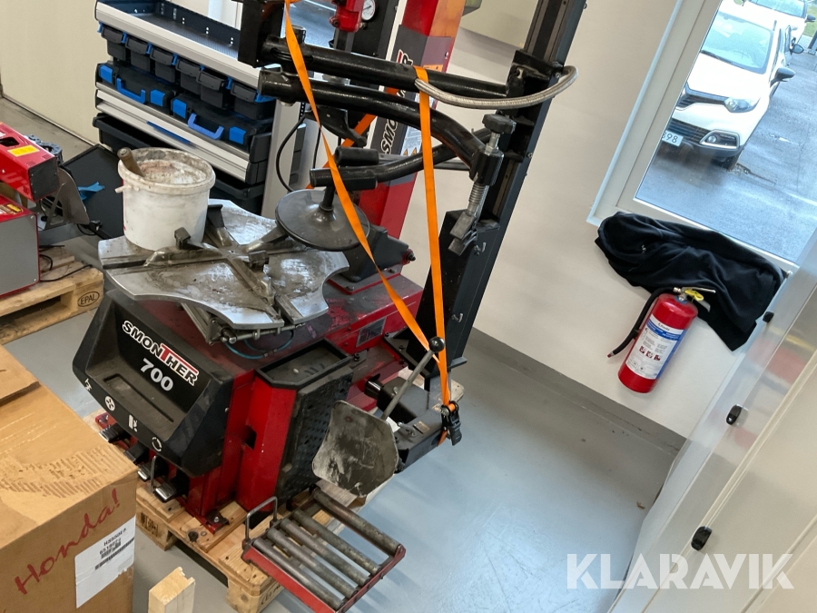 Däckkrängningsmaskin Smonther 700