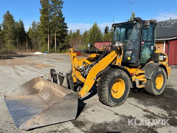 Hjullastare CAT 908M med skopa