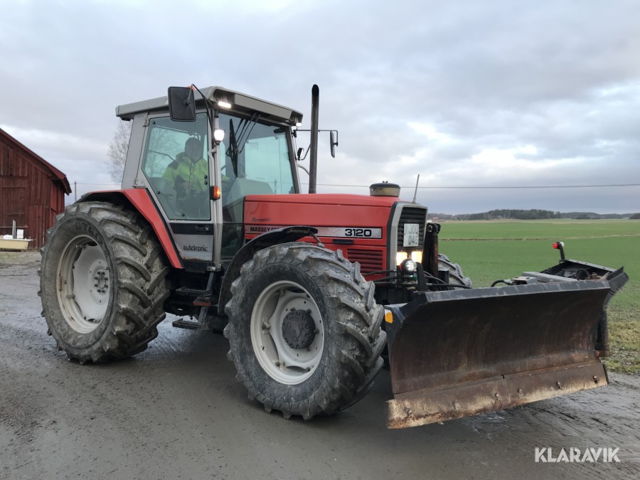 Traktor Massey Ferguson 3120 med vikplog 