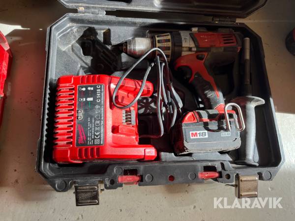 Skruvdragare Milwaukee HD18PD-32C med laddare och batteri