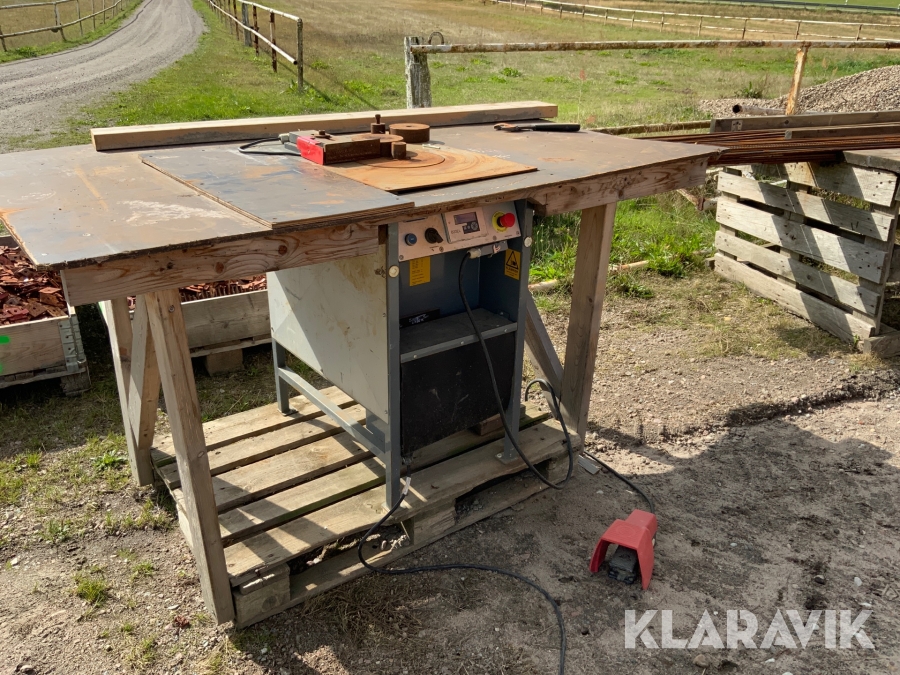 Bockmaskin Bendof B20 EL med armeringsjärn
